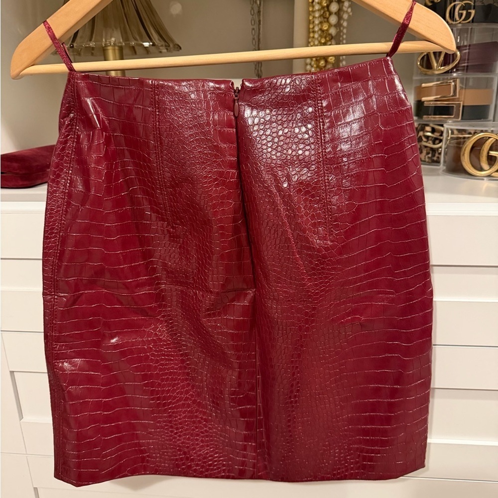 White House Black Market Faux Croc Skirt - Picture 7 of 7
